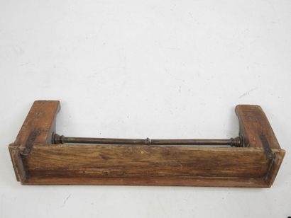 null CORNICHE mounted as a wooden coat stand. H: 32 - W: 92 - D: 17 cm. Wear and...