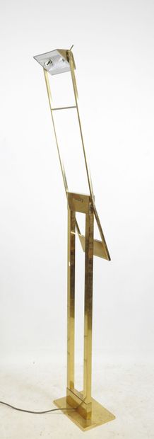 null Gilded metal counterweight LAMPADAIRE. Circa 1980-1990. H.: 189 cm. Untested...
