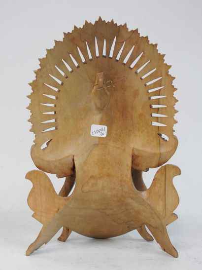 null BALI
Buste en bois naturel sculpté représentant une déesse.
34 x 21 cm.
Usu...