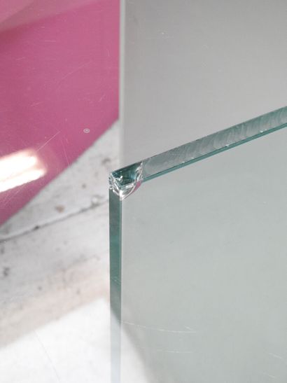 null Grand bureau rectangulaire en verre, piètement en verre dépoli
77,5 x 190 x...