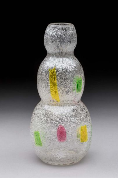 null Dino MARTEN (1894-1970) - Murano

Vase en verre soufflé et bullé de forme annelée...