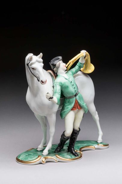 null SAXE

Groupe en porcelaine polychrome figurant un veneur sonnant de la trompe...