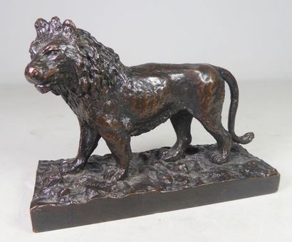 null Christophe FRATIN (1801-1864)

Lion à la crinière.

Sujet en bronze signé avec...