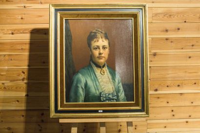 PORTIELJE Jan (1829-1908) "Jeune Femme au médaillon", fin XIXe, huile sur panneau,...
