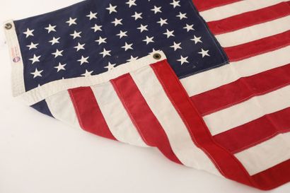 null Petit drapeau des États-Unis à quarante-huit étoiles (1912-1959), marqué [DEFIANGE],...