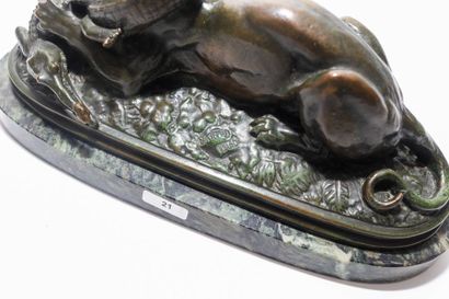 BARYE Antoine Louis (1796-1875) "Tigre dévorant un gavial", fin XIXe, épreuve probablement...