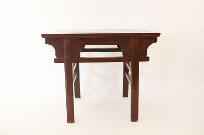 CHINE Table-console, XXe, bois laqué à patine d'usage, 73x87,5x56 cm [usures et ...