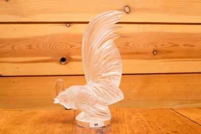 LALIQUE - France "Coq", XXe, sujet en cristal pressé-moulé partiellement givré, marque...