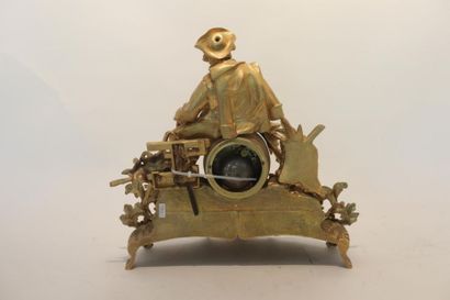 null Pendule de cheminée d'époque Napoléon III ornée d'une figure de pêcheur, fin...