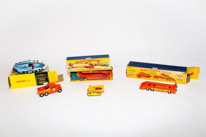 MATCHBOX Trois pièces :

- K-8, "Tractor and Transporteur", avec boîte d'origine...