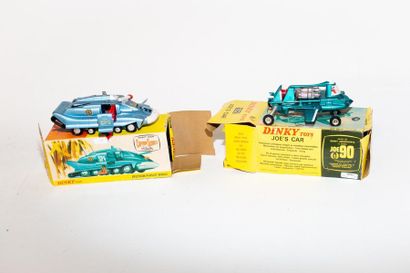 DINKY TOYS Deux pièces :

- 102, "Joe's Car" (Joe 90), avec boîte d'origine [altérations...