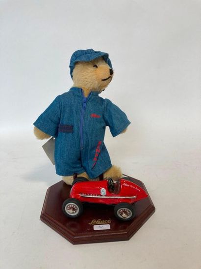 SCHUCO Teddy bear mécanicien et sa voiture de course miniature (édition limitée),...