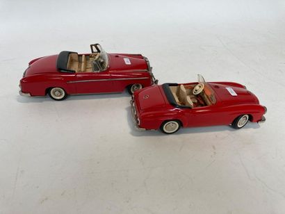 SCHUCO 2097 et 5720, deux cabriolets Mercedes-Benz en tôle, avec clef, l. 22 cm et...