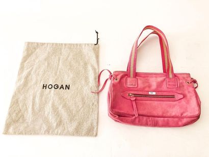 HOGAN - ITALY Pink suede handbag, with cover, l. 32,5 cm [wear and tear].