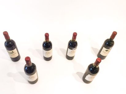 BORDEAUX Rouge, six bouteilles :

- (MARGAUX), Château des Quatre Vents 1996, quatre...