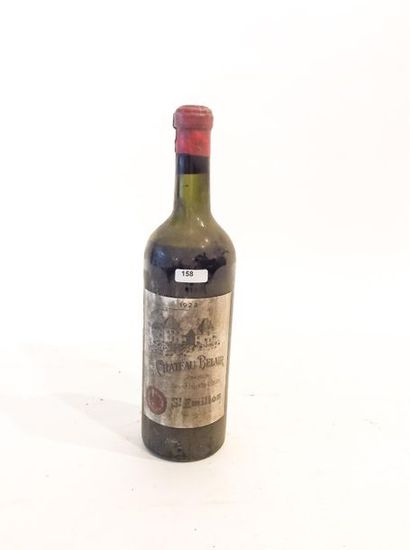 BORDEAUX (SAINT-ÉMILION-GRAND-CRU) Rouge, Château Belair 1923, une bouteille [haut-épaule,...