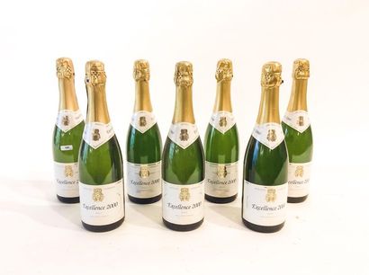 LUXEMBOURG Sparkling white brut, Excellence 2000, seven bottles.