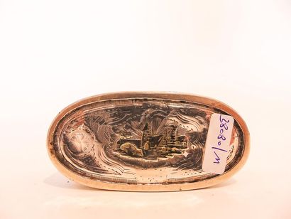 France Oval snuffbox with landscape decoration, 18th century, silver and vermeil,...