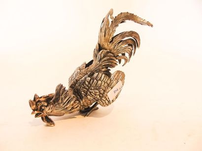 HOLLANDE Pair of small roosters with removable heads, XXth, silver embossed and chiselled,...