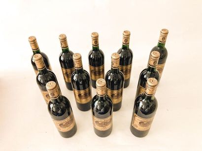 BORDEAUX (PAUILLAC) Rouge, Château Batailley, 5e grand cru classé 1988, douze bouteilles...