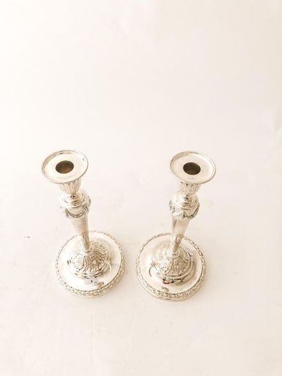 null Pair of neoclassical torches, [17]95, chased silver, hallmarks, h. 29 cm, 751...