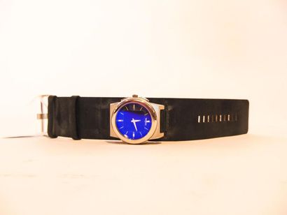 FOSSIL Men's wristwatch in seventies style, l. 24,5 cm [slight wear and tear].