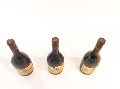 VALLÉE-DU-RHÔNE (CHÂTEAUNEUF-DU-PAPE) Rouge, Château de La Gardine 1983, trois bouteilles...