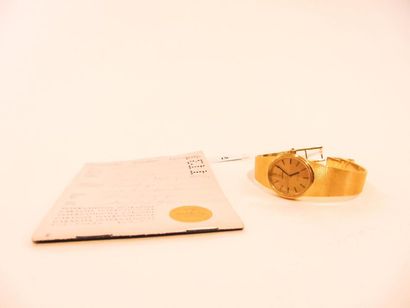 OMEGA Montre-bracelet de dame en or jaune 18 carats, modèle De Ville, poinçons, avec...