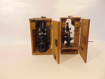 null Two microscopes in their cases [alterations, accidents and missing items].