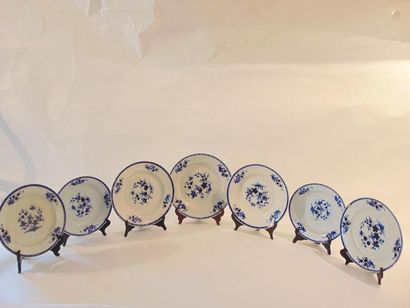 TOURNAI Set in blue monochrome fly décor, 19th century, soft porcelain, seven pieces...
