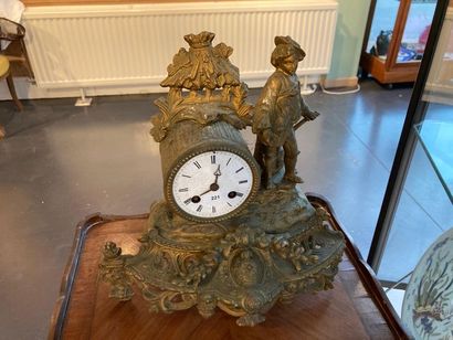 null Napoleon III period mantel clock decorated with a figure in the round, late...