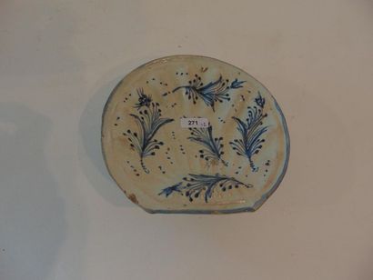 France Shell dish on base decorated with a seedling of flowering branches in blue...