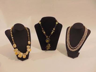 null Set of three fancy necklaces.