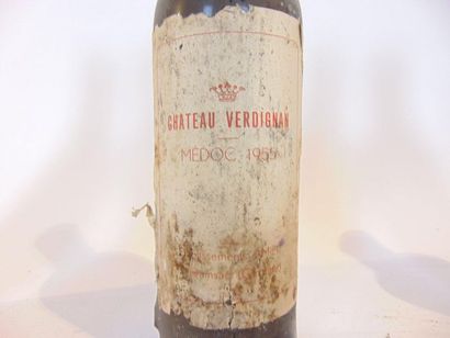 BORDEAUX (PREMIÈRES-CÔTES-DE-) Rouge, Quinsac 1950, six bouteilles [mi-épaule, capsules...