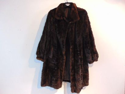 null Fur jacket, scratched [Niclaus].
