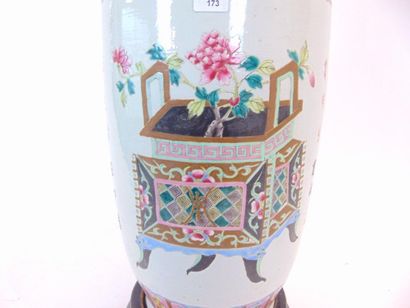 CHINE Large vase decorated with archaic flowered vases in polychrome enamels called...