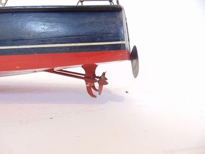 null Maquette de bateau runabout, l. 46 cm [altérations, accidents et manques].