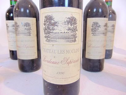 BORDEAUX (-SUPÉRIEUR) Red, Chateau Les Moulins 1990, fifteen bottles [normal/low...