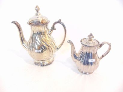 null Two tea sets with twisted ribs (large model) and straight ribs (small model),...