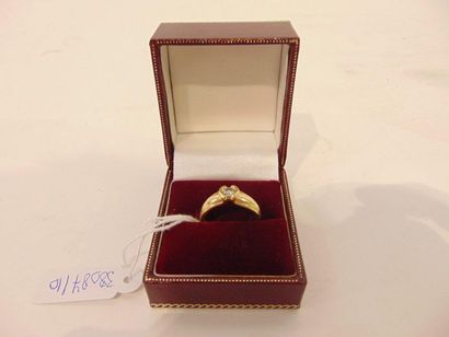 null Ring in 18 karat yellow gold set with a diamond, trace of a punch, t. 54, 4...