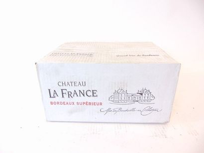 BORDEAUX (MÉDOC) Rouge, Château La France 2008, six bouteilles dans leur carton d'origine...
