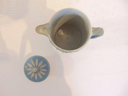 null Porcelain set, four pieces (Wedgwood jasperware covered jug, pair of openwork...