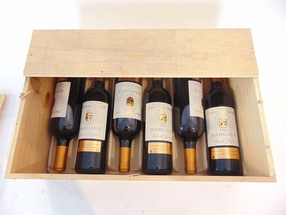 BORDEAUX (MARGAUX) Rouge, Château Tayac 2009, sept bouteilles dans leur caisse d'origine...