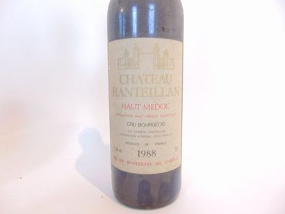 BORDEAUX Rouge, dix bouteilles :
- (HAUT-MÉDOC), Château Hanteillan, cru bourgeois...