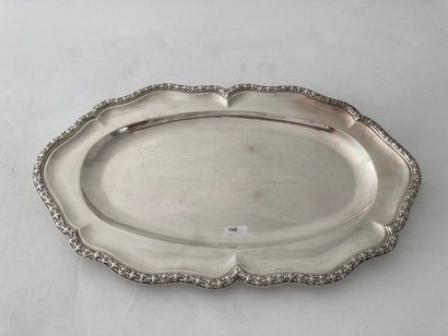null Oval scrolled oval tray, 20th century, silver plated metal, trace of mark, l....