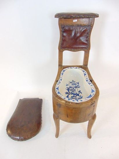 null Louis XV period commode chair, armrest revealing three compartments, mid 18th...