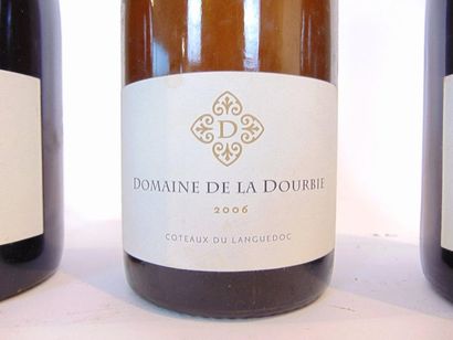 LANGUEDOC (CÔTEAUX-DU-) Blanc, Domaine de La Dourbie 2006, trois bouteilles [une...