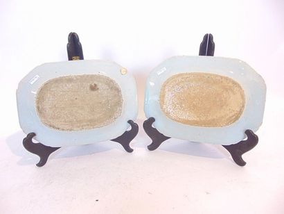 CHINE Set of three rectangular dishes (one large and a pair of small ones) and a...