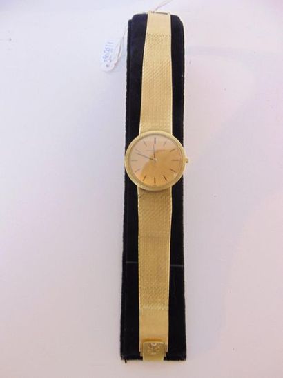VACHERON & CONSTANTIN - Genève Wristwatch in 18 carat yellow gold amati, numbered,...