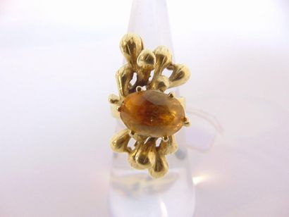 null Bague contemporaine en or jaune 18 carats sertie d'une citrine ovale, t. 52,...